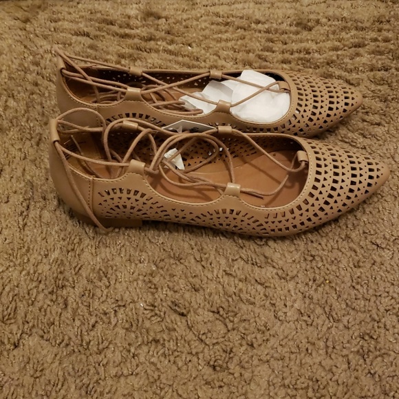 Shoes - Picture 2 of 3